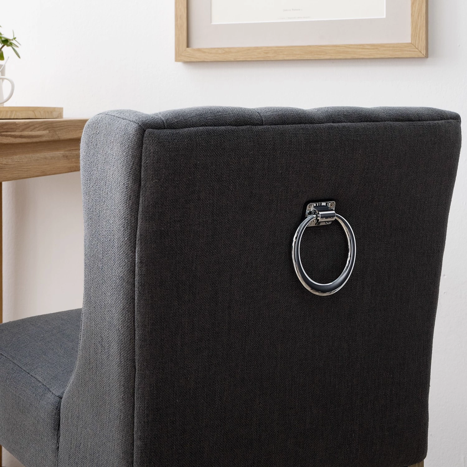 Maison Belfort Chaise de bar Nola - Tissu - Chêne massif - Gris foncé / Chêne foncé 9 Maison Belfort Chaise de bar Nola - Tissu - Chêne massif - Gris foncé / Chêne foncé – Image 9