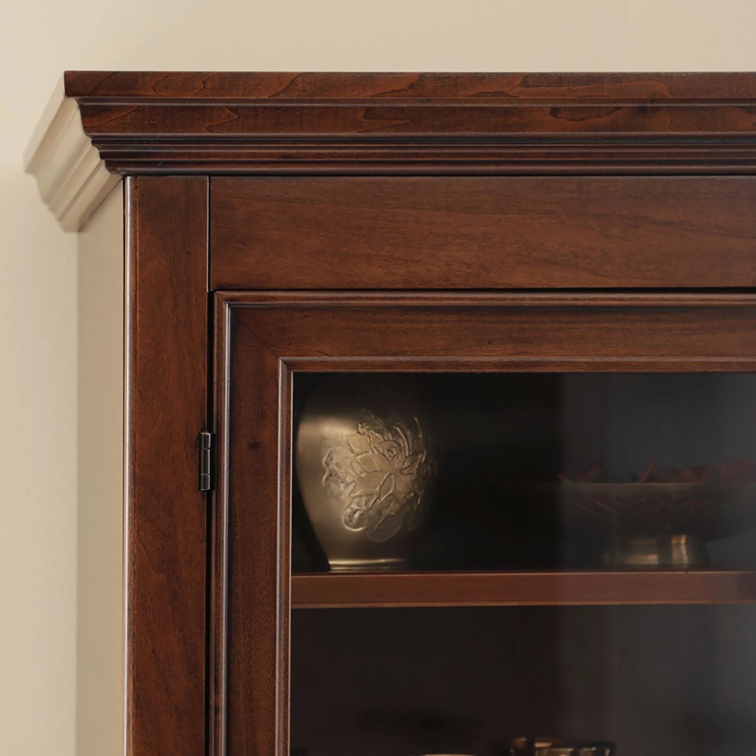 Montreux Vitrine Siena 5 Montreux Vitrine Siena – Image 5