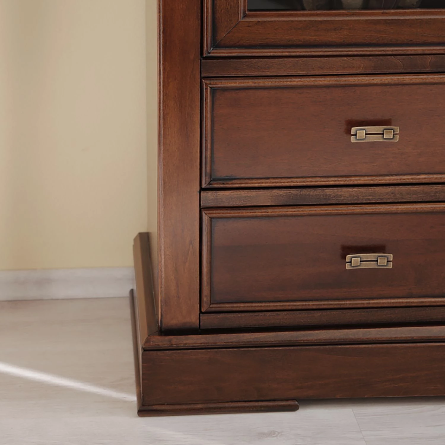 Montreux Vitrine Siena 10 Montreux Vitrine Siena – Image 10