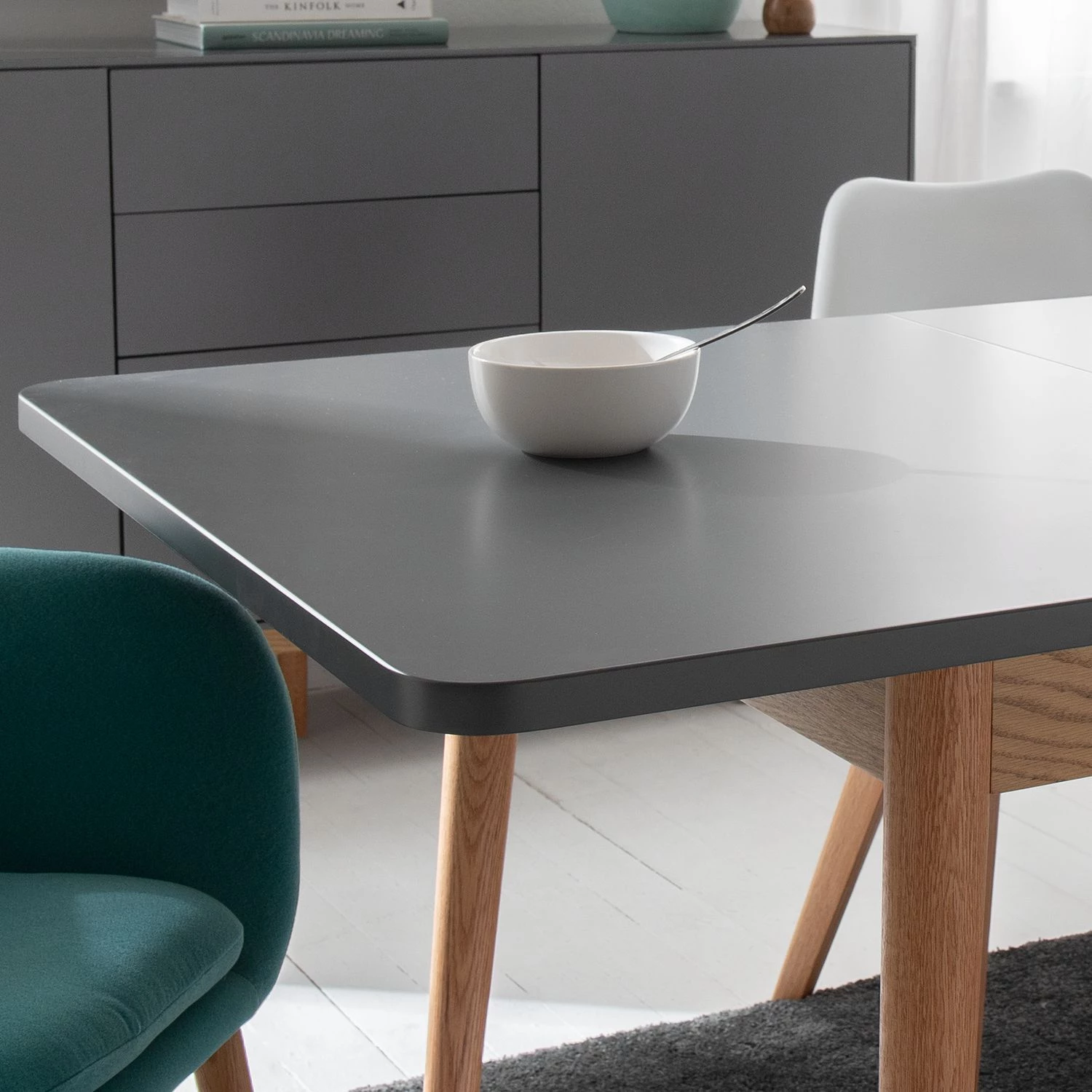 Mørteens Table Lindholm - (extensible) - Partiellement en chêne massif - Gris 17 Mørteens Table Lindholm - (extensible) - Partiellement en chêne massif - Gris – Image 17