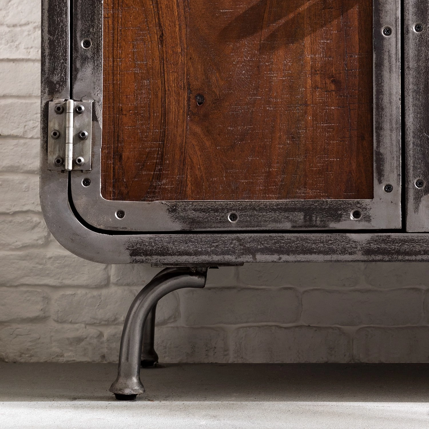 Ars manufacti Buffet Wharton II - Partiellement en acacia massif / Acier 11 Ars manufacti Buffet Wharton II - Partiellement en acacia massif / Acier – Image 11