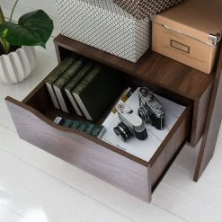 Mørteens Étagère Gjora - Partiellement en hévéa massif - Noyer -Meubles de salle à manger Soldes Magasin 1000123440 190321 17262400004 GALLERYIMAGES P000000001000123440