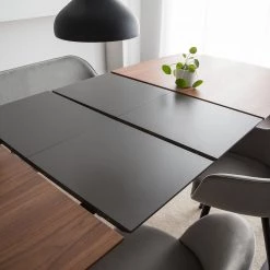 Studio Copenhagen Table extensible Rogo - Placage en noyer / Métal - Noyer / Noir -Meubles de salle à manger Soldes Magasin 1000123491 190523 11235900006 GALLERYIMAGES P000000001000123491