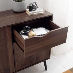 Mørteens Commode Gjora I - Partiellement en hévéa massif - Noyer -Meubles de salle à manger Soldes Magasin 1000123695 190325 11253100008 GALLERYIMAGES P000000001000123695