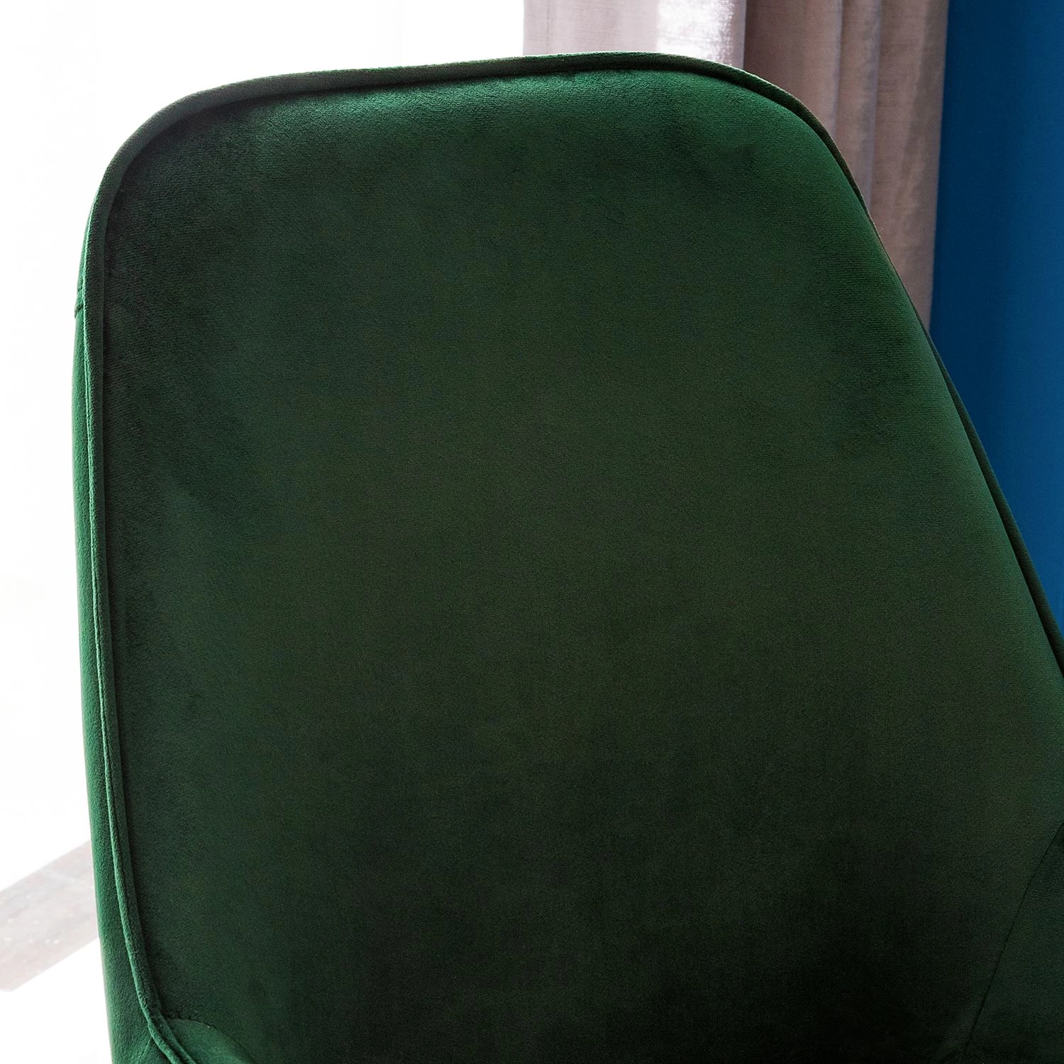 Jack & Alice Chaises capitonnées Evy (lot de 2) - Velours / Métal - Doré - Velours Sua: Vert foncé 10 Jack & Alice Chaises capitonnées Evy (lot de 2) - Velours / Métal - Doré - Velours Sua: Vert foncé – Image 10