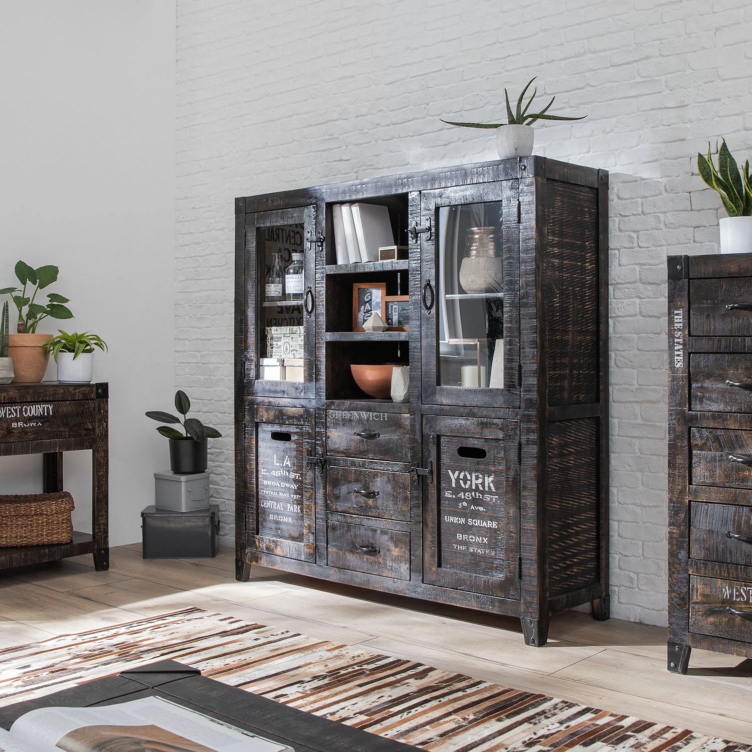 Ars manufacti Buffet haut Keyport II - Manguier massif 2 Ars manufacti Buffet haut Keyport II - Manguier massif – Image 2