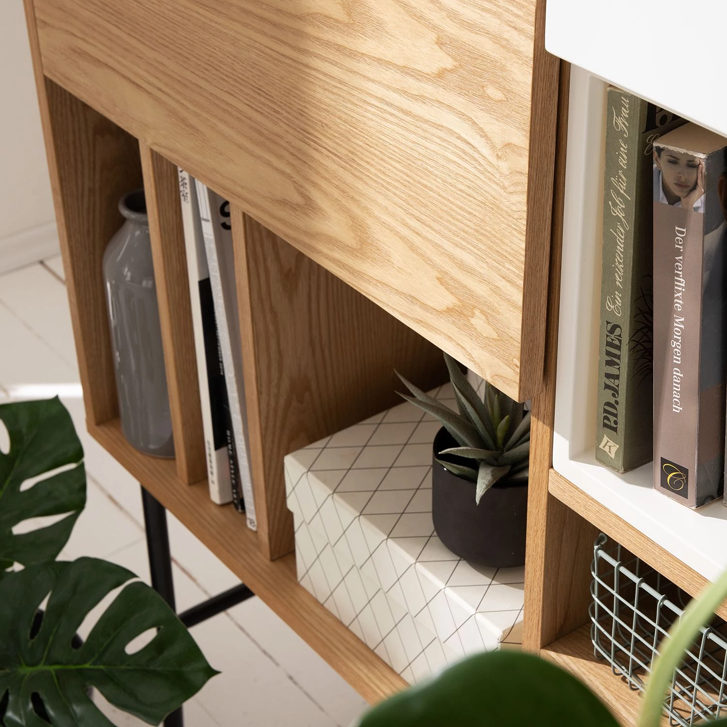 Studio Copenhagen Commode Vallsta II - Frêne / Noir 16 Studio Copenhagen Commode Vallsta II - Frêne / Noir – Image 16