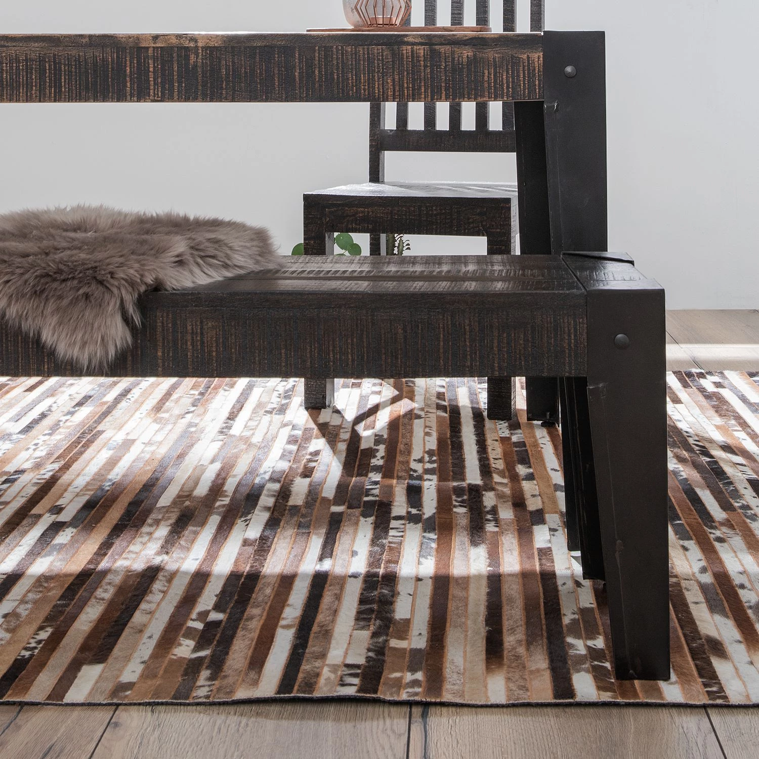 Ars manufacti Salle à manger complète Keyport (4 él.) - Manguier massif 8 Ars manufacti Salle à manger complète Keyport (4 él.) - Manguier massif – Image 8