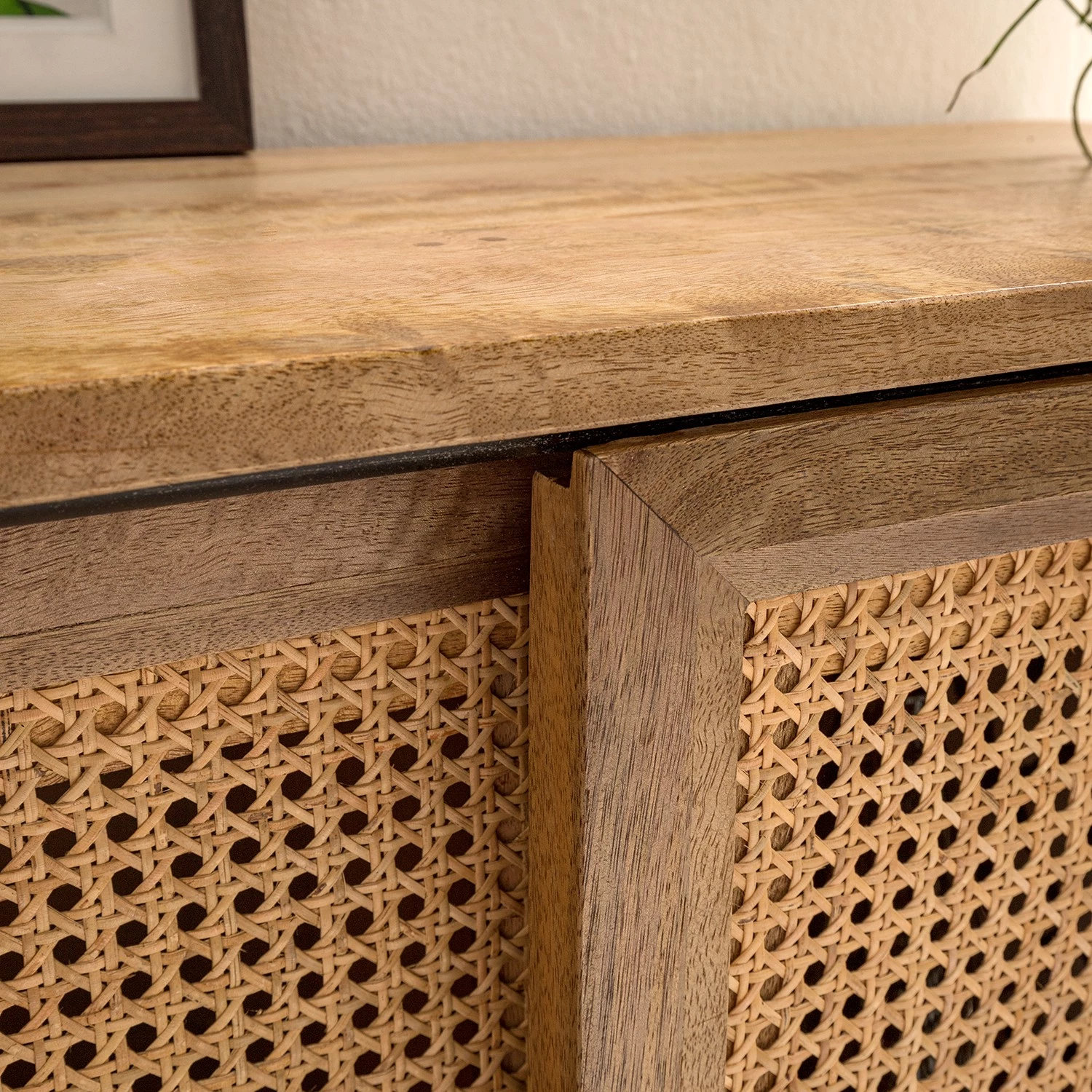 Ars manufacti Buffet haut Vina - Manguier massif / Rotin - Manguier / Noir 15 Ars manufacti Buffet haut Vina - Manguier massif / Rotin - Manguier / Noir – Image 15