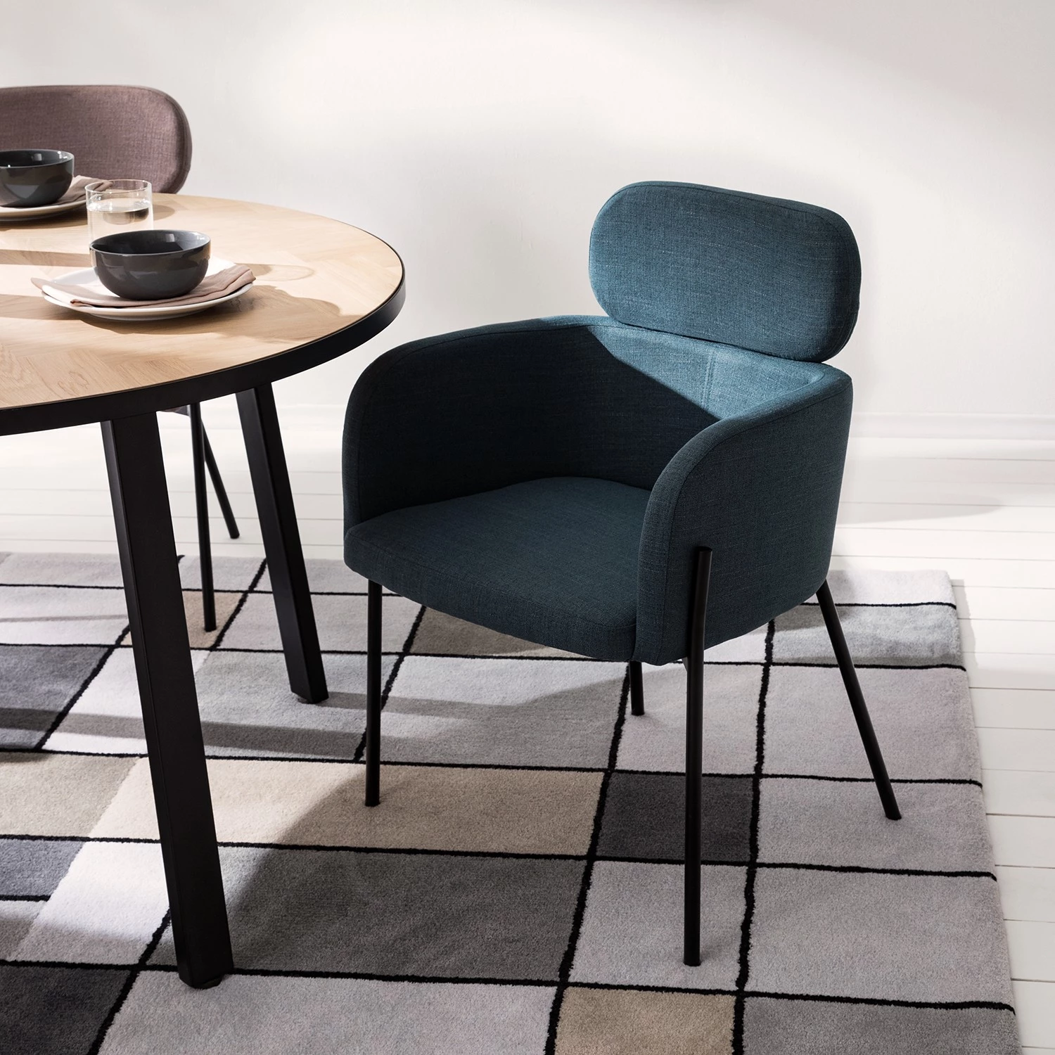 Mørteens Chaises à accoudoirs Menly - Tissu / Métal - Noir - Bleu Gris 4 Mørteens Chaises à accoudoirs Menly - Tissu / Métal - Noir - Bleu Gris – Image 4