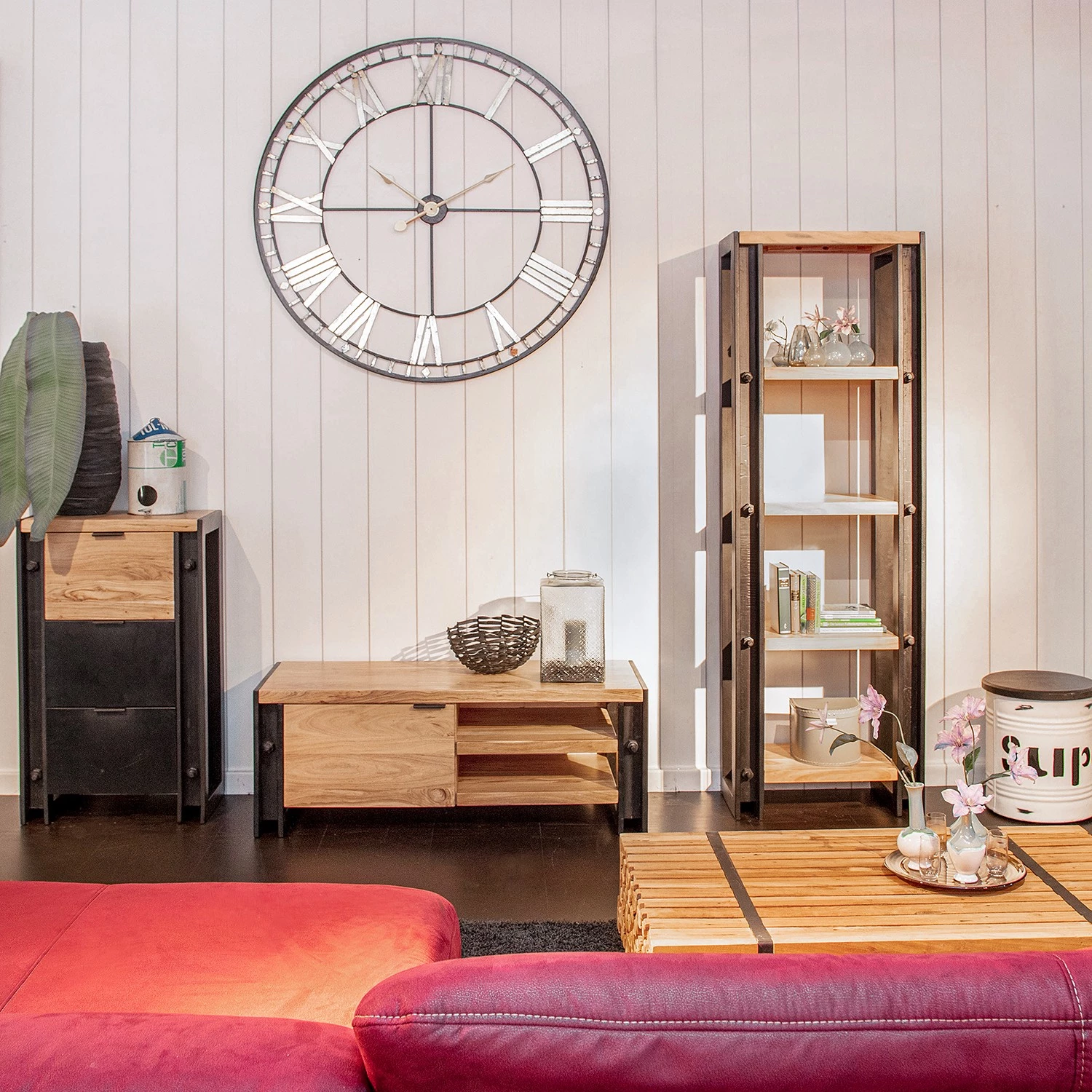 Red Living Commode Galvan - Acacia massif - Acacia / Noir 3 Red Living Commode Galvan - Acacia massif - Acacia / Noir – Image 3