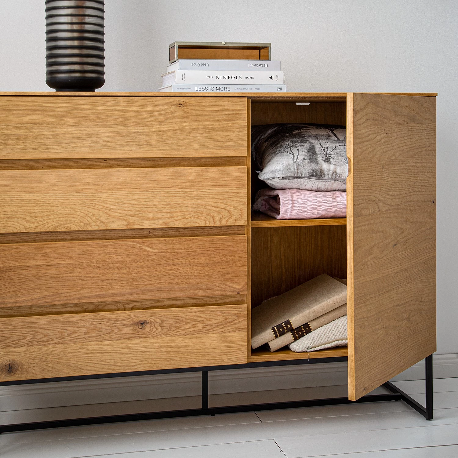 Ars Natura Commode Nozza - Placage en bois véritable - Chêne / Noir 8 Ars Natura Commode Nozza - Placage en bois véritable - Chêne / Noir – Image 8