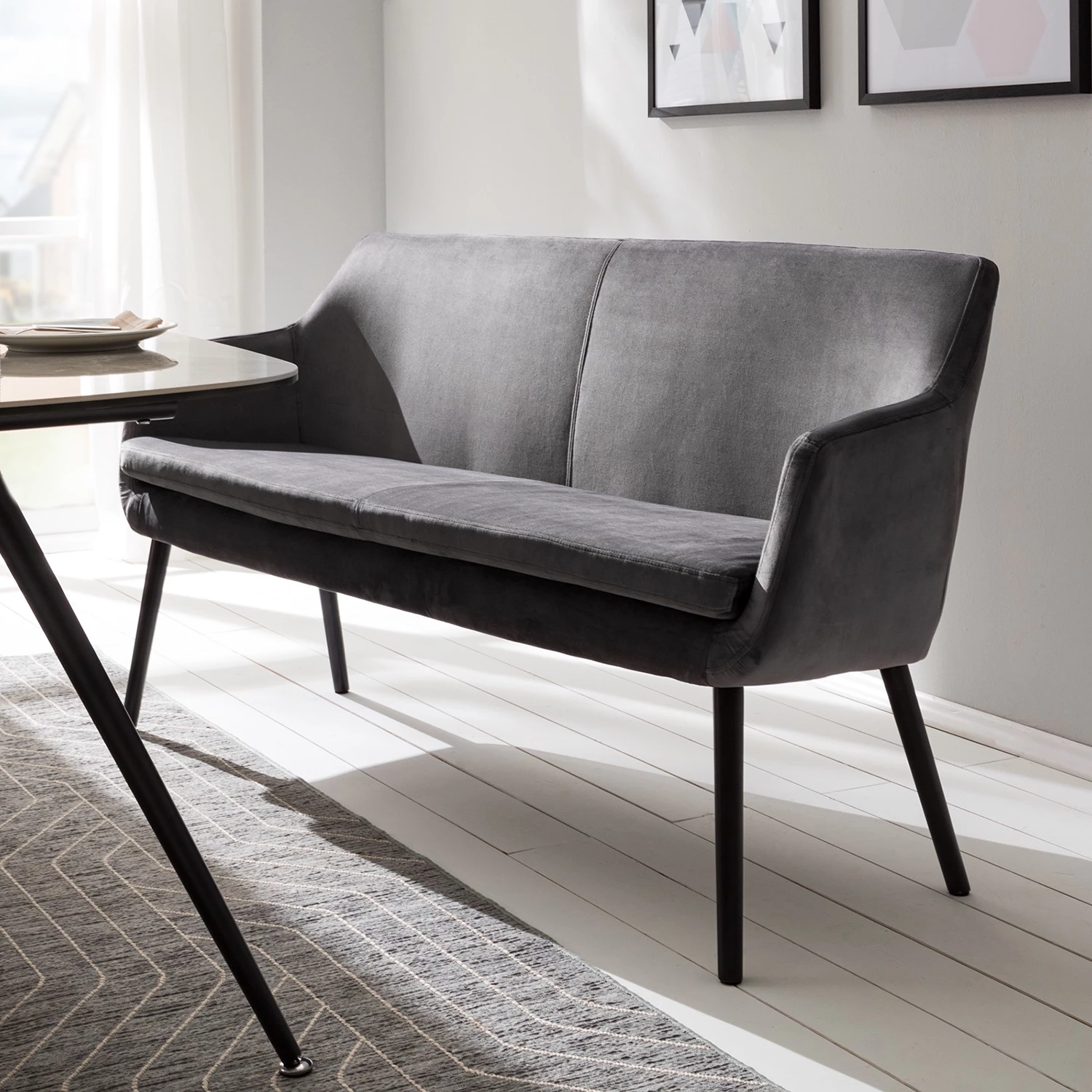 Mørteens Banquette Nicholas IV - Velours / Hévéa massif - Gris foncé / Noir 2 Mørteens Banquette Nicholas IV - Velours / Hévéa massif - Gris foncé / Noir – Image 2