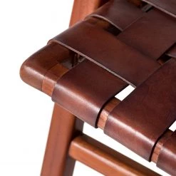 Ars manufacti Fauteuil design Bourbourg - Cuir tressé / Teck massif - marron cognac / Teck 29 Ars manufacti Fauteuil design Bourbourg - Cuir tressé / Teck massif - marron cognac / Teck -Meubles de salle à manger Soldes Magasin 1000183947 200204 15373200027 DETAILS P000000001000183947