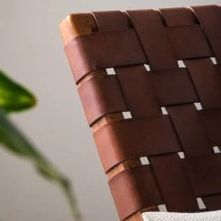 Ars manufacti Fauteuil design Bourbourg - Cuir tressé / Teck massif - marron cognac / Teck 37 Ars manufacti Fauteuil design Bourbourg - Cuir tressé / Teck massif - marron cognac / Teck -Meubles de salle à manger Soldes Magasin 1000183947 200529 13234800006 DETAILS P000000001000183947