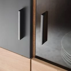 Naturoo Vitrine Callington I - Imitation planches de chêne / Anthracite 7 Naturoo Vitrine Callington I - Imitation planches de chêne / Anthracite -Meubles de salle à manger Soldes Magasin 1000187555 190920 09480200030 DETAILS P000000001000187555