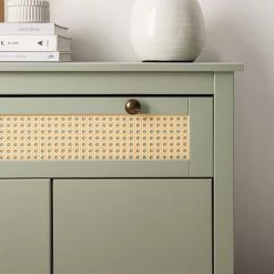 Maison Belfort Commode Belleria III - Pin massif - Vert olive clair -Meubles de salle à manger Soldes Magasin 1000187602 200505 06385700020 DETAILS P000000001000187602