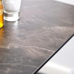 Fredriks Table haute Zilker III - Verre sécurité / Acier inoxydable - Acier inoxydable - Mocca 7 Fredriks Table haute Zilker III - Verre sécurité / Acier inoxydable - Acier inoxydable - Mocca -Meubles de salle à manger Soldes Magasin 1000201153 200206 07424700073 DETAILS P000000001000201153