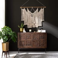 Wolf-Möbel Buffet Carving - Acacia massif / Métal - Acacia / Noir 23 Wolf-Möbel Buffet Carving - Acacia massif / Métal - Acacia / Noir -Meubles de salle à manger Soldes Magasin 1000202474 210127 06215300025 MOOD DETAILS P000000001000202474 mood