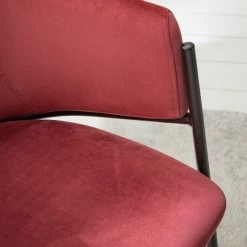 Mørteens Chaise à accoudoirs Koloa I - Velours / Acier - Bordeaux / Noir -Meubles de salle à manger Soldes Magasin 1000205088 201229 14352800009 DETAILS P000000001000205088