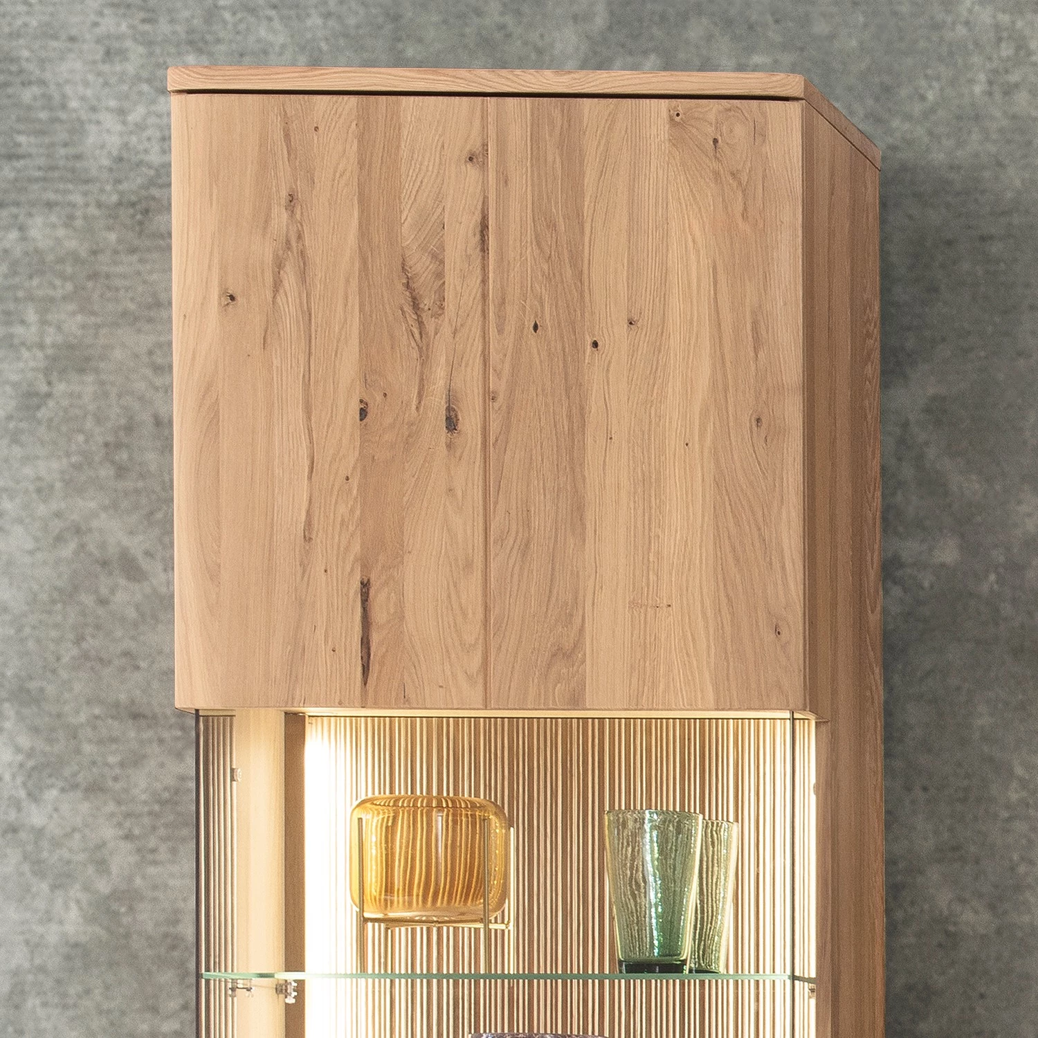 Loftscape Vitrine murale Salvo - Partiellement en chêne massif - Planches de chêne Bianco / Gris 5 Loftscape Vitrine murale Salvo - Partiellement en chêne massif - Planches de chêne Bianco / Gris – Image 5