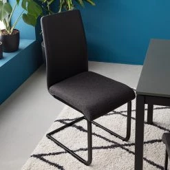 Fredriks Chaises cantilever Bjora II (lot de 2) - Tissu & imitation cuir / Métal - Anthracite / Noir -Meubles de salle à manger Soldes Magasin 1000208763 201118 12583700002 MOOD DETAILS P000000001000208763 mood
