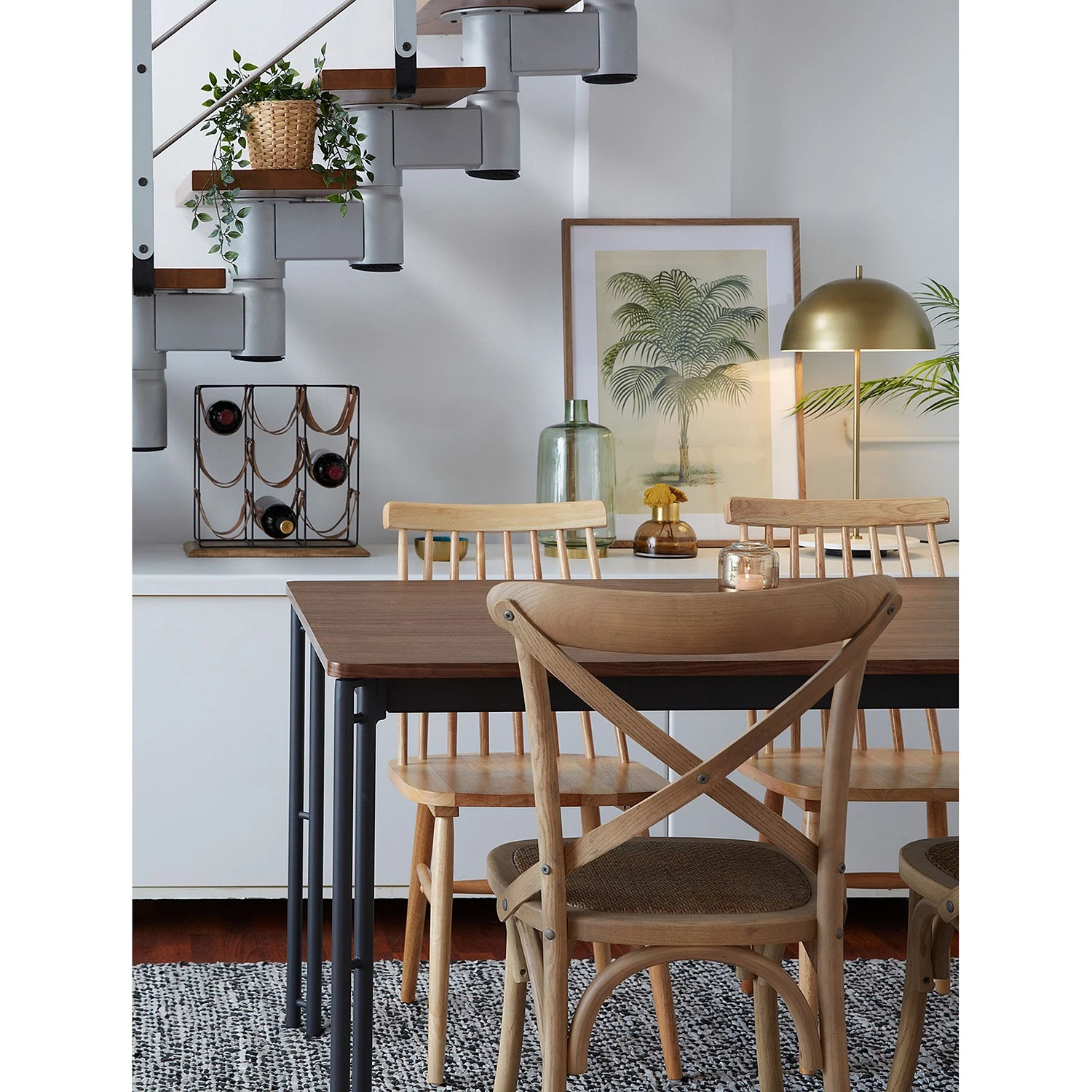 Norrwood Table Montels - Partiellement en noyer massif / Acier - Noyer / Noir 7 Norrwood Table Montels - Partiellement en noyer massif / Acier - Noyer / Noir – Image 7