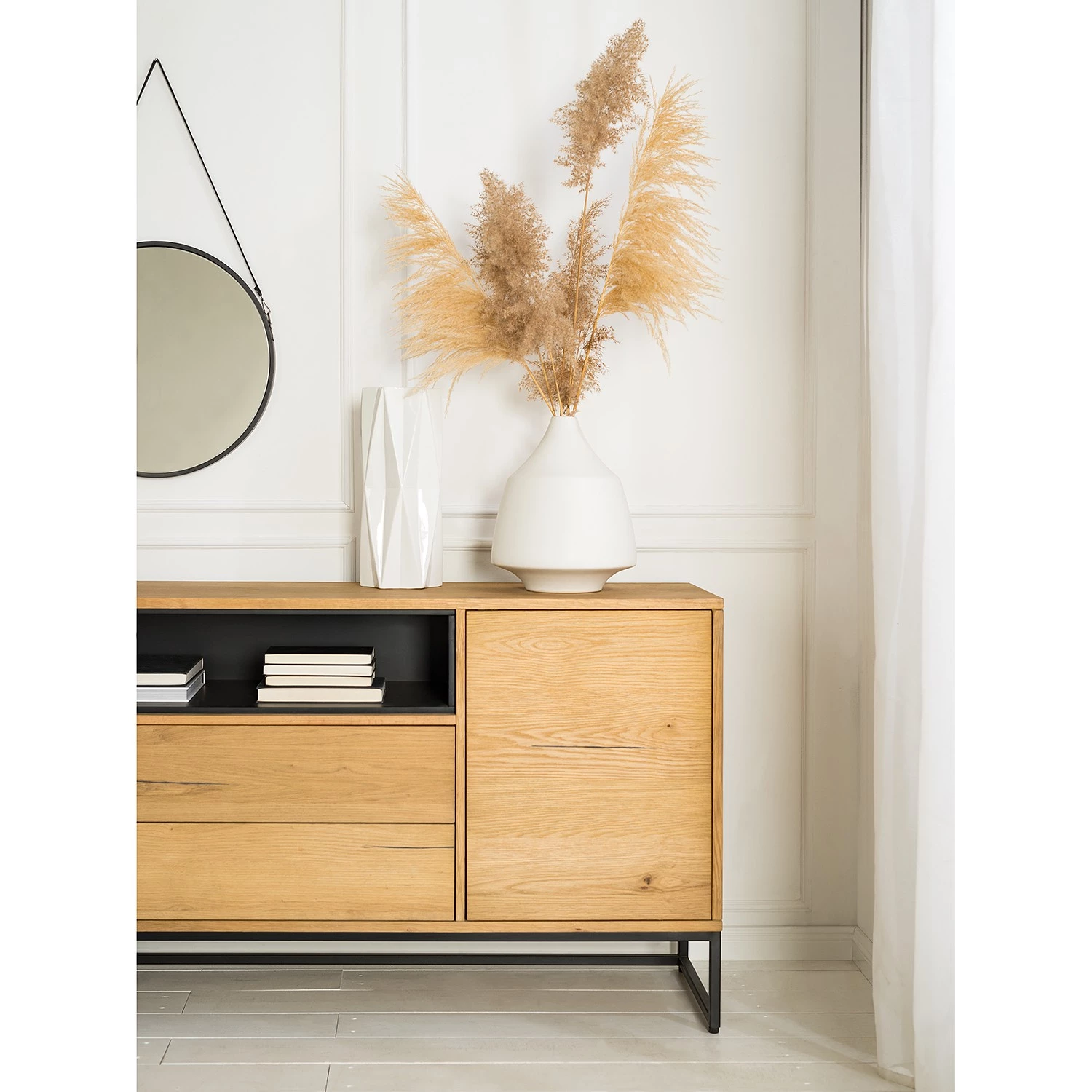 Studio Copenhagen Buffet Flox II - Placage en bois véritable / Métal -Chêne / Noir 6 Studio Copenhagen Buffet Flox II - Placage en bois véritable / Métal -Chêne / Noir – Image 6