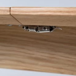 Mørteens Table Hanck - Partiellement en chêne massif - Chêne 39 Mørteens Table Hanck - Partiellement en chêne massif - Chêne -Meubles de salle à manger Soldes Magasin 1000218286 210318 08122400028 DETAILS P000000001000218286