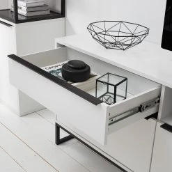Fredriks Meuble TV White Hall III - Blanc mat / Noir -Meubles de salle à manger Soldes Magasin 1000218377 210316 08015300008 DETAILS P000000001000218377