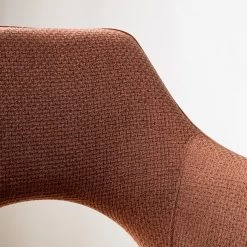 Fredriks Chaise à accoudoirs Tustin - Tissu / Métal - Marron rouille / Noir mat 34 Fredriks Chaise à accoudoirs Tustin - Tissu / Métal - Marron rouille / Noir mat -Meubles de salle à manger Soldes Magasin 1000218415 210311 12215300007 DETAILS P000000001000218415