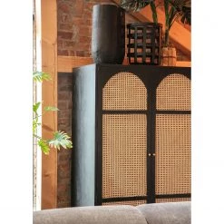 Red Living Armoire Mokena - Cannage / Manguier massif - Naturel / Manguier noir -Meubles de salle à manger Soldes Magasin 1000223461 200826 12350000009 DETAILS P000000001000223461