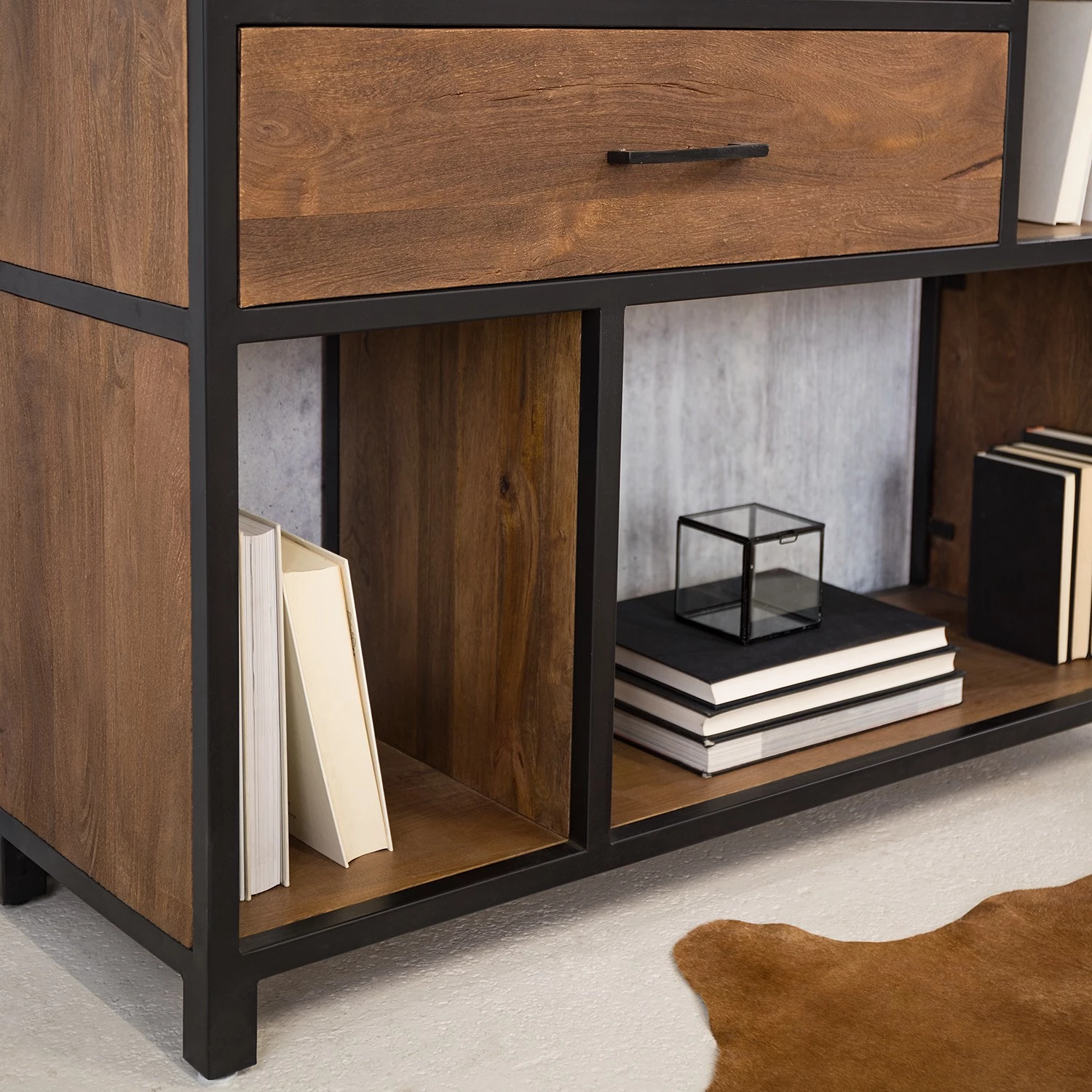 Ars manufacti Étagère Moboki - Manguier massif / Métal - Manguier foncé / Noir 12 Ars manufacti Étagère Moboki - Manguier massif / Métal - Manguier foncé / Noir – Image 12