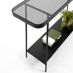 Red Living Console Kingswell - Verre / Métal - Gris / Noir 15 Red Living Console Kingswell - Verre / Métal - Gris / Noir -Meubles de salle à manger Soldes Magasin 1000226423 200928 15151900064 DETAILS P000000001000226423