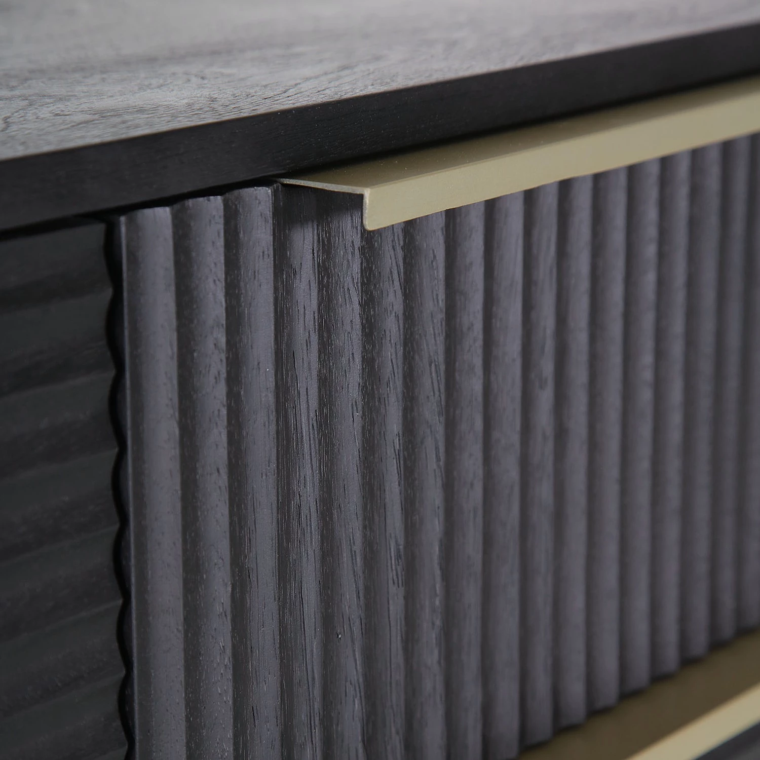 Red Living Buffet Soyons - Acacia massif / Métal - Noir / Doré 4 Red Living Buffet Soyons - Acacia massif / Métal - Noir / Doré – Image 4