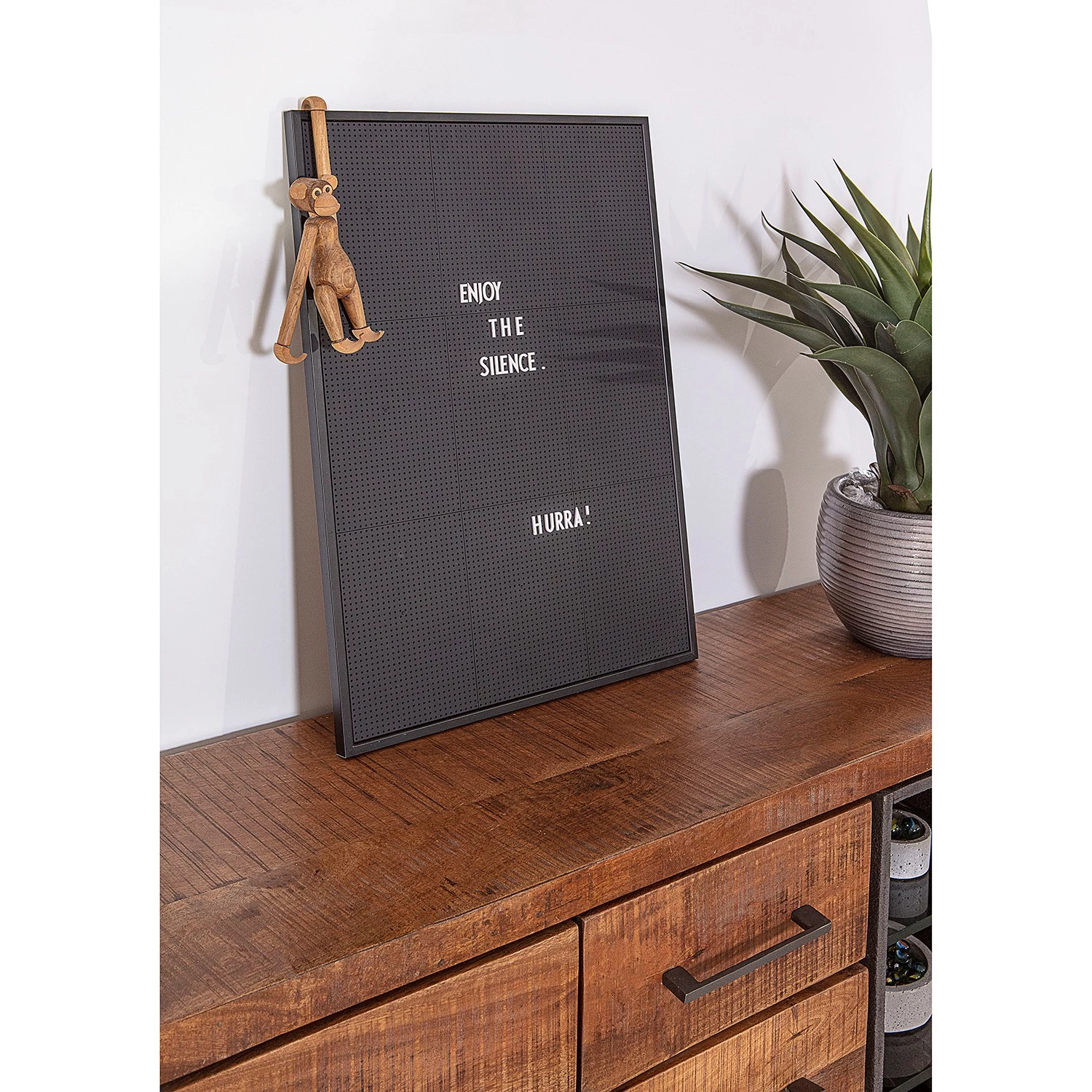 Red Living Buffet Thiery I - Manguier massif / Métal - Manguier marron / Anthracite 4 Red Living Buffet Thiery I - Manguier massif / Métal - Manguier marron / Anthracite – Image 4