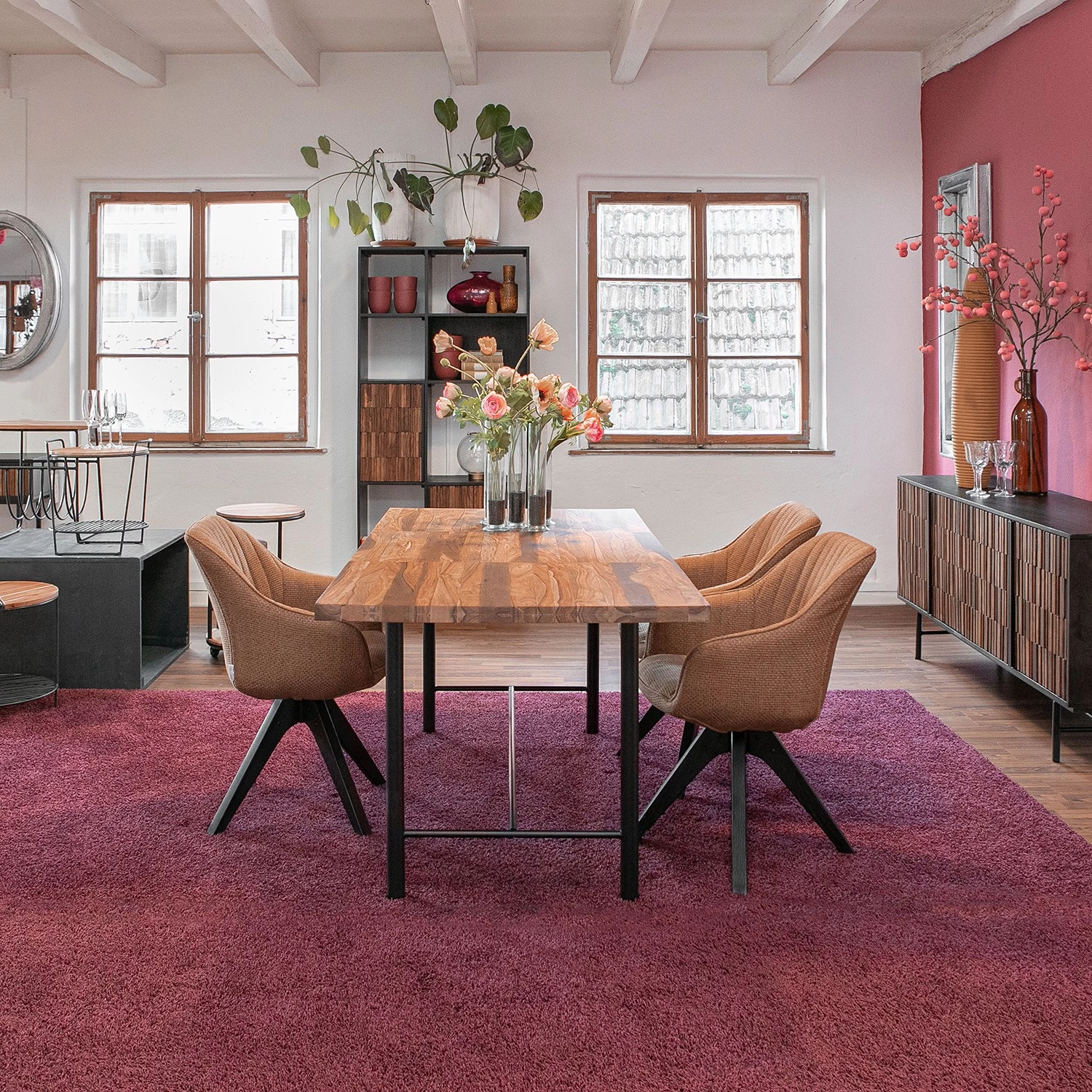 Red Living Table Sanvic - Sheesham massif / Métal - Sheesham / Noir 2 Red Living Table Sanvic - Sheesham massif / Métal - Sheesham / Noir – Image 2