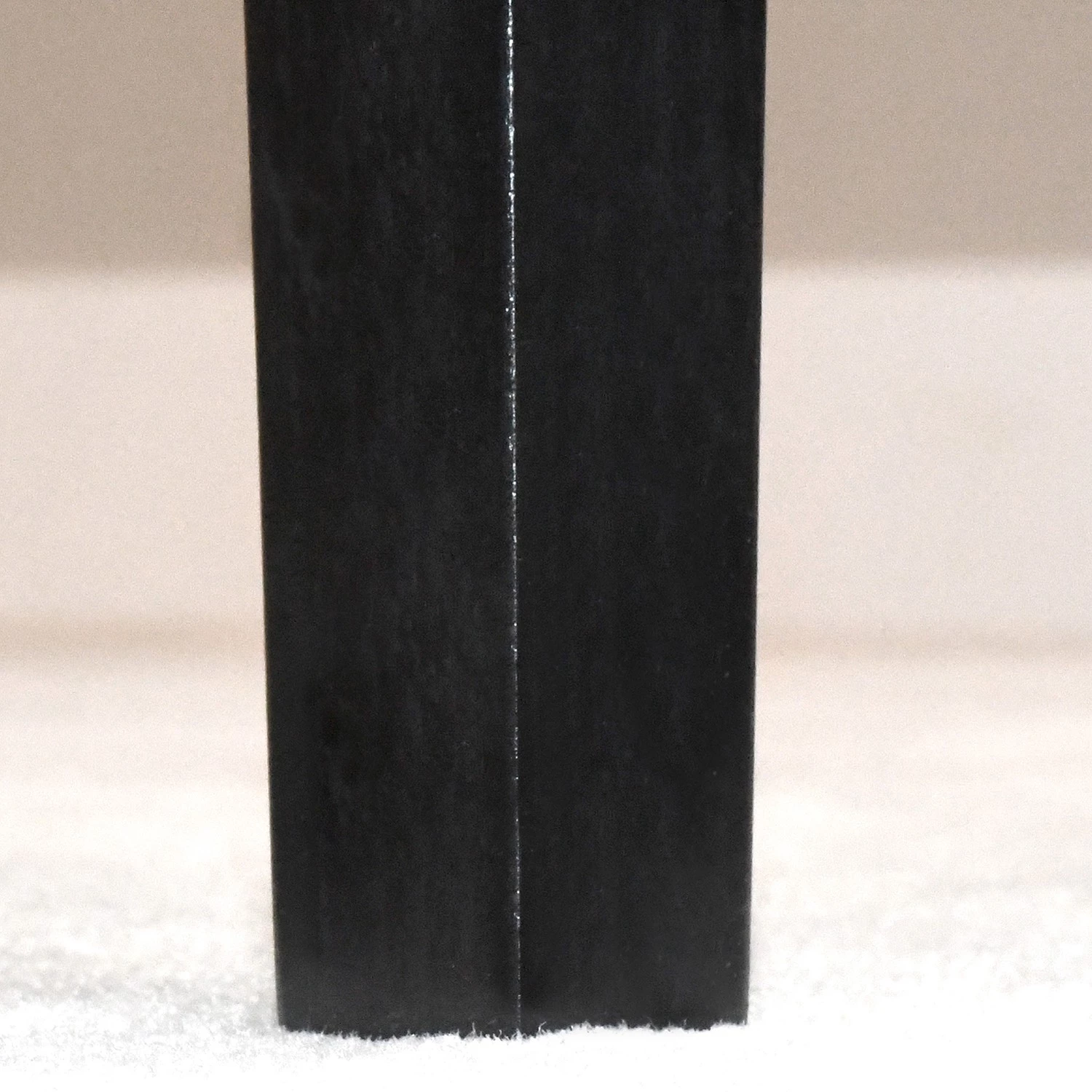 Velvet Studio Chaise à accoudoirs Meaux - Velours / Hêtre massif -Anthracite / Noir 5 Velvet Studio Chaise à accoudoirs Meaux - Velours / Hêtre massif -Anthracite / Noir – Image 5