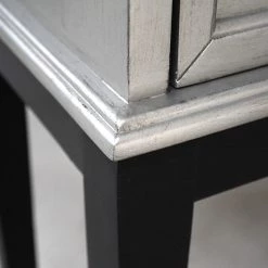 Red Living Commode Vaunac - Blanc / Argenté / Noir 14 Red Living Commode Vaunac - Blanc / Argenté / Noir -Meubles de salle à manger Soldes Magasin 1000242716 210121 07595000021 DETAILS P000000001000242716