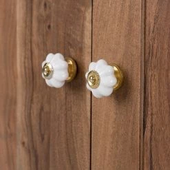 Wolf-Möbel Buffet Maison II - Acacia massif - Acacia couleur pierre / Blanc cassé 19 Wolf-Möbel Buffet Maison II - Acacia massif - Acacia couleur pierre / Blanc cassé -Meubles de salle à manger Soldes Magasin 1000257252 220406 060 DETAILS P000000001000257252