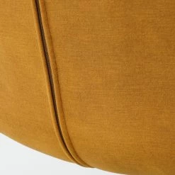 Ars manufacti Chaises capitonnées Yves (lot de 2) - Ocre 29 Ars manufacti Chaises capitonnées Yves (lot de 2) - Ocre -Meubles de salle à manger Soldes Magasin 1000270000 220506 065 DETAILS P000000001000270000