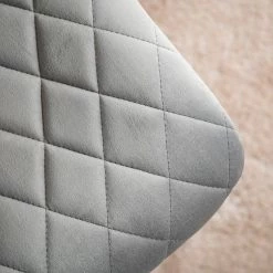 Ars manufacti Chaises capitonnées Trevo I (lot de 2) - Gris lumineux -Meubles de salle à manger Soldes Magasin 1000274876 220517 050 DETAILS P000000001000274876