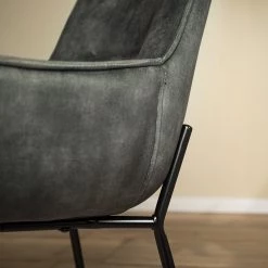 Loftscape Chaise à accoudoirs Betty - Velours / Métal - Gris vintage / Noir 23 Loftscape Chaise à accoudoirs Betty - Velours / Métal - Gris vintage / Noir -Meubles de salle à manger Soldes Magasin 1000274879 220519 033 DETAILS P000000001000274879