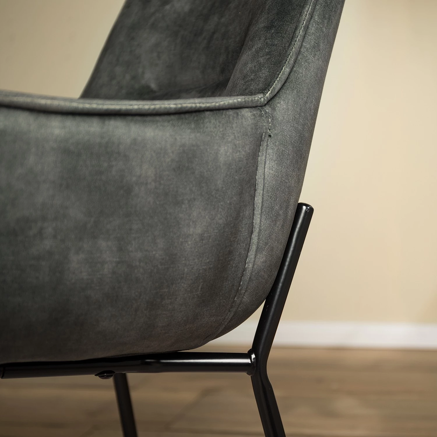 Loftscape Chaise à accoudoirs Betty - Velours / Métal - Gris vintage / Noir 12 Loftscape Chaise à accoudoirs Betty - Velours / Métal - Gris vintage / Noir – Image 12