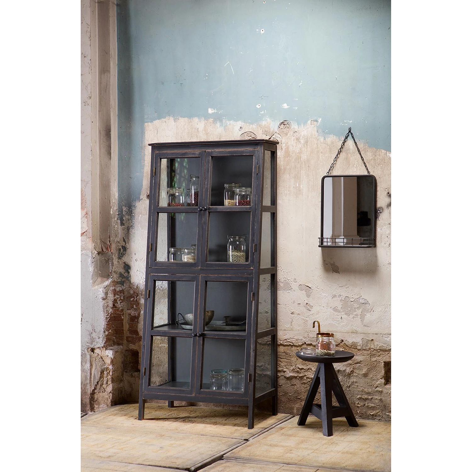 Red Living Vitrine Egelev - Pin massif - Noir vieilli 2 Red Living Vitrine Egelev - Pin massif - Noir vieilli – Image 2