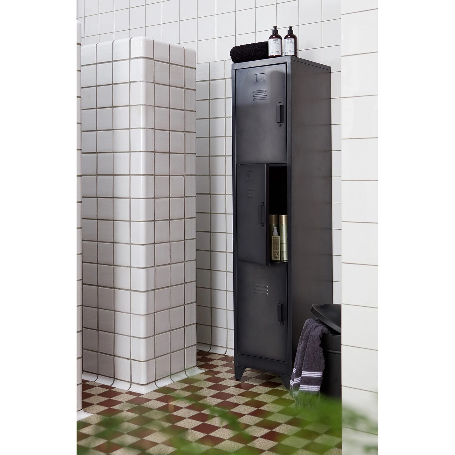 Red Living Armoire Capo I - Métal - Noir vintage 3 Red Living Armoire Capo I - Métal - Noir vintage – Image 3