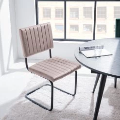 Jack & Alice Chaises cantilever Fillan (lot de 2) - Beige clair -Meubles de salle à manger Soldes Magasin 1000281753 220615 021 MOOD DETAILS P000000001000281753 mood