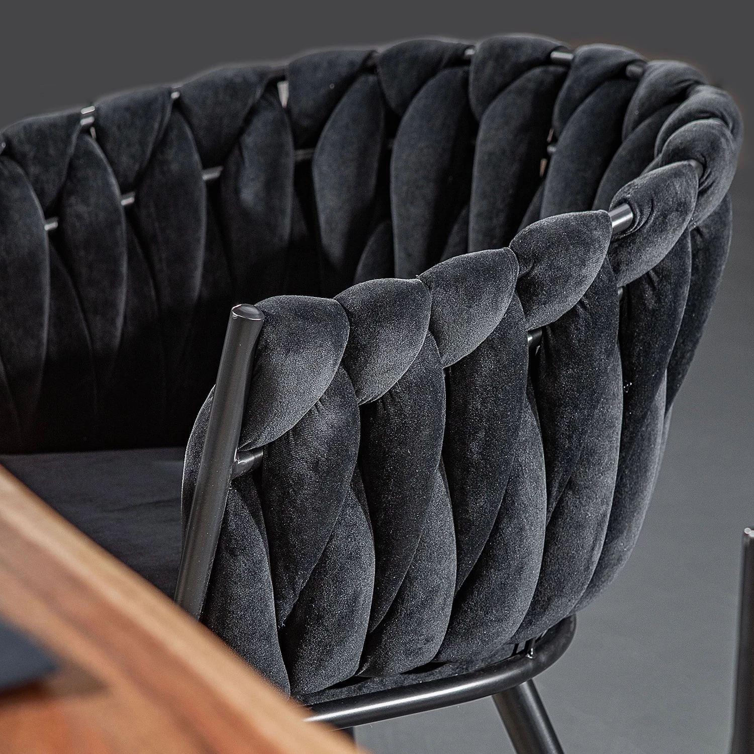 Jack & Alice Chaise à accoudoirs Feltham - Noir 11 Jack & Alice Chaise à accoudoirs Feltham - Noir – Image 11