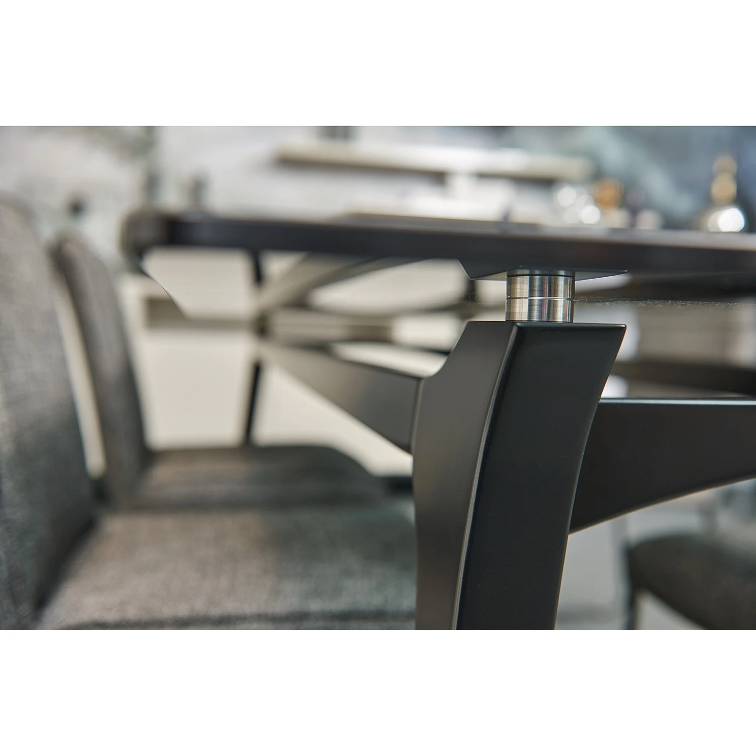 Now! by hülsta Table Hülsta now T23 - Verre teinté / Hêtre massif - Noir - Largeur : 220 cm 7 Now! by hülsta Table Hülsta now T23 - Verre teinté / Hêtre massif - Noir - Largeur : 220 cm – Image 7