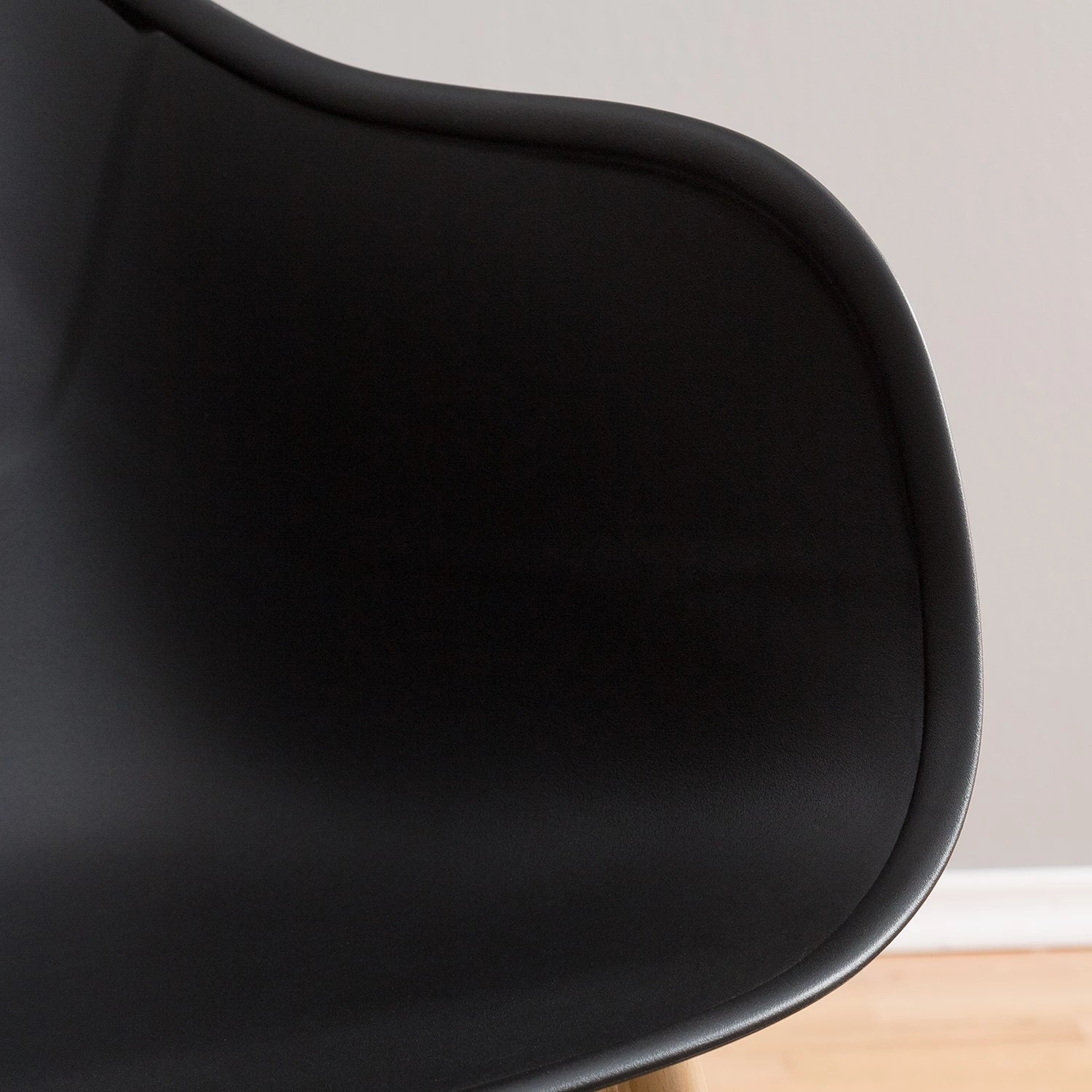 Mørteens Chaise à accoudoirs Odon - Matière plastique / Métal - Imitation chêne - Noir - Lot de 2 12 Mørteens Chaise à accoudoirs Odon - Matière plastique / Métal - Imitation chêne - Noir - Lot de 2 – Image 12